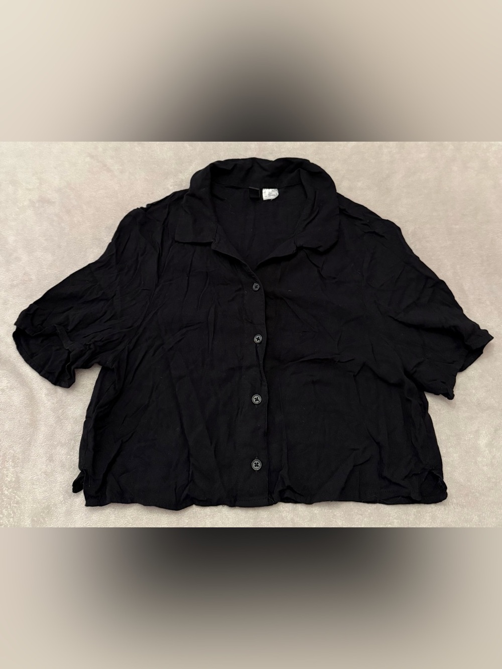 H&M Divided Women's Black Short Sleeve Cropped Button Down Shirt Size XS